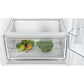 KIN86NSE0G, Built-in fridge-freezer with freezer at bottom