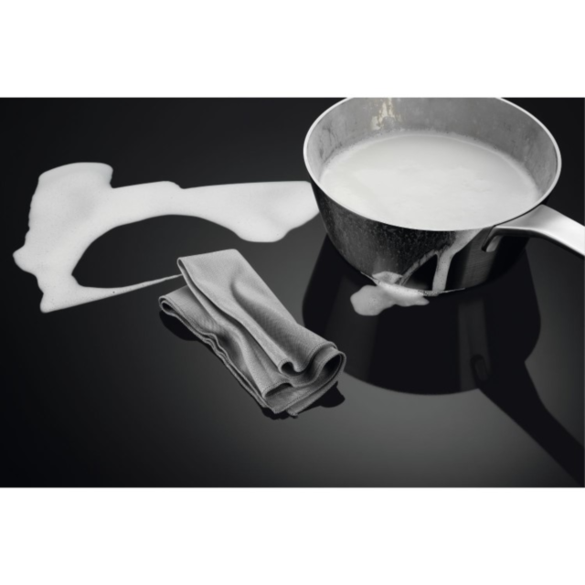 Aeg CIB6734ACM 60Cm Freestanding Induction Cooker, Catalytic Cleaning Oven Liners