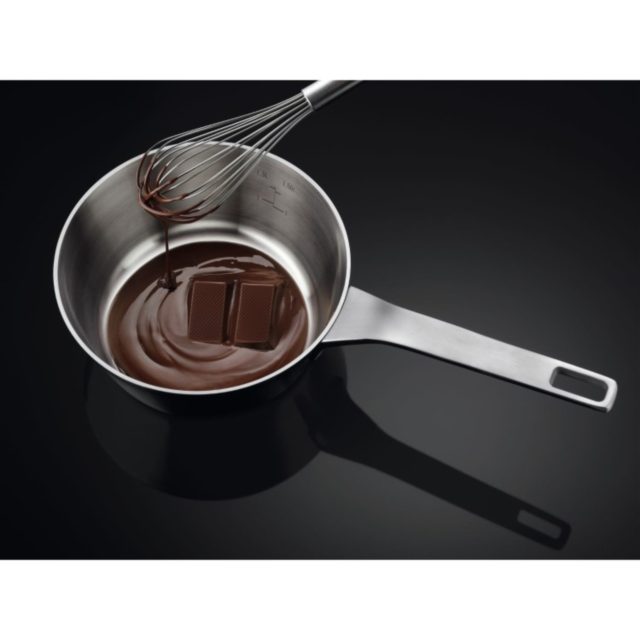 Aeg CIB6734ACM 60Cm Freestanding Induction Cooker, Catalytic Cleaning Oven Liners