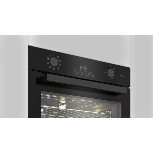 Blomberg ROEN8232WBP 72L Electric Oven Black