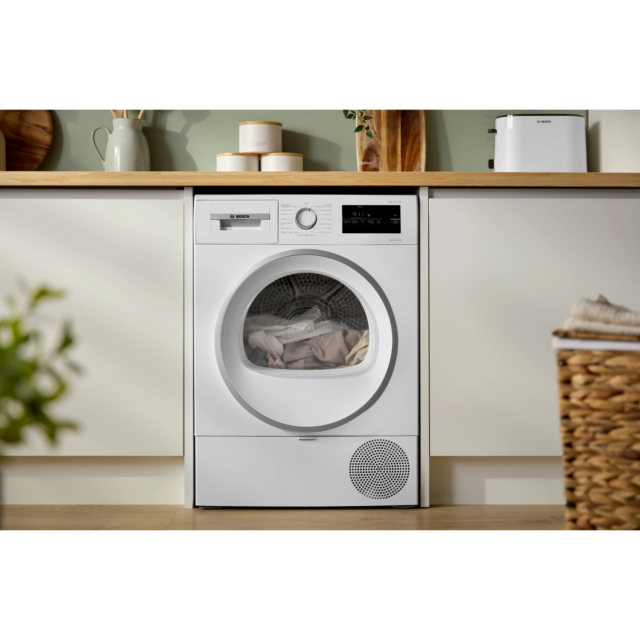 Bosch WTH85226GB Tumble Dryer - Heat Pump Condenser - 8kg - White