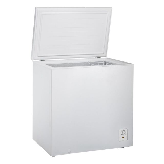 Fridgemaster MCF198 80.2cm Static Chest Freezer - White 