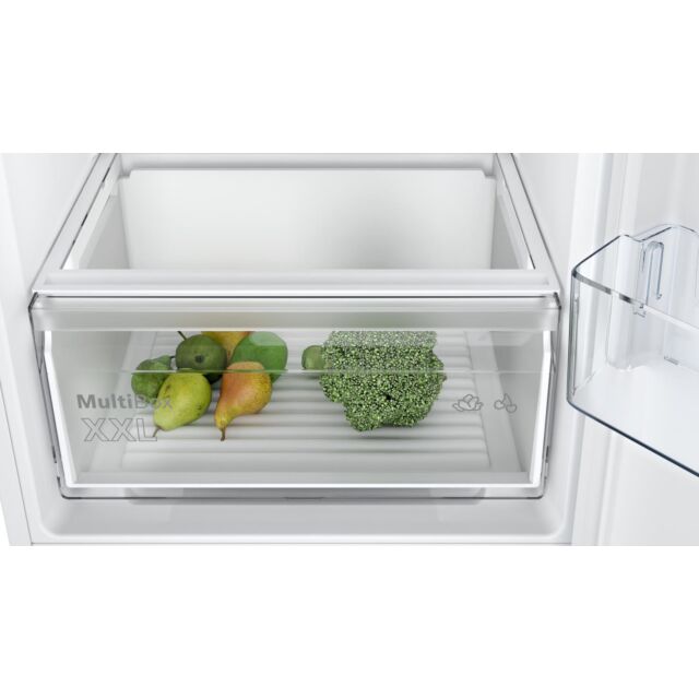 KIN86NSE0G, Built-in fridge-freezer with freezer at bottom