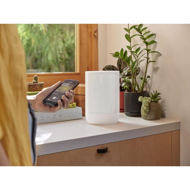Sonos MOVE 2 Smart Speaker - White
