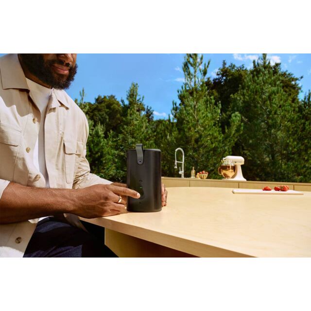 Sonos PLAY BLACK Portable Wireless Multi-Room Speaker With Alexa - Black