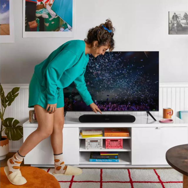 Sonos RAY Smart Soundbar - Black 