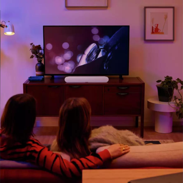 Sonos RAY Smart Soundbar - White